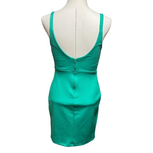 B. Darlin Criss Cross Mini Dress Green 7/8 - Picture 4 of 6